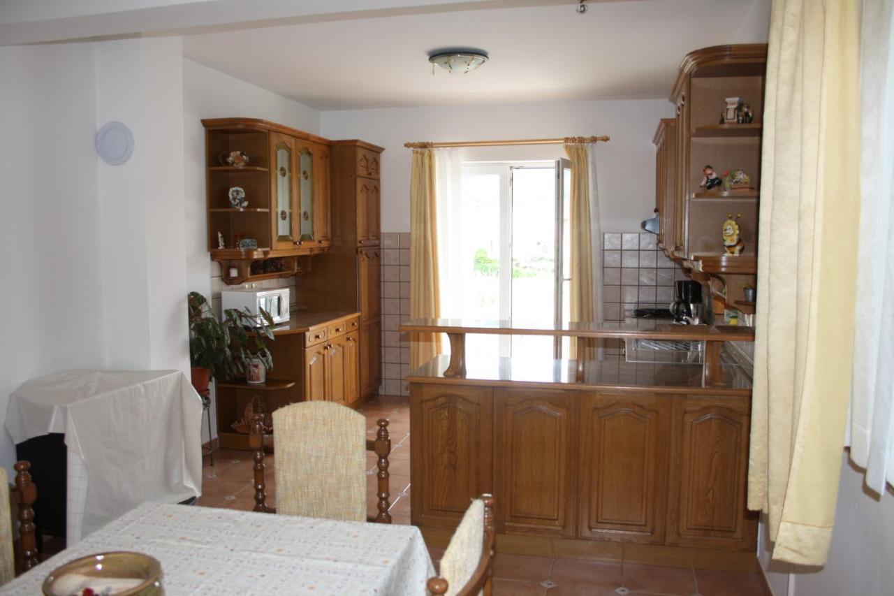 Apartments Sandra Palit Экстерьер фото