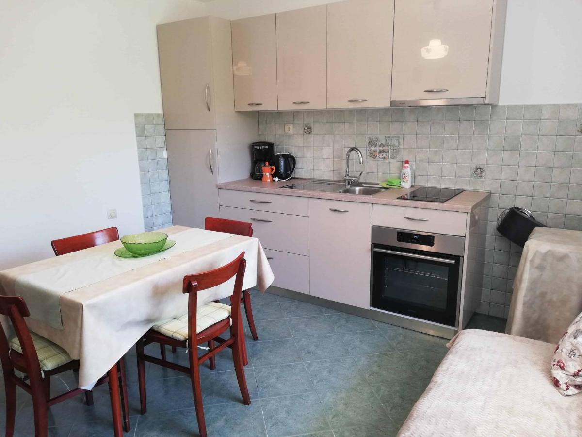 Apartments Sandra Palit Экстерьер фото