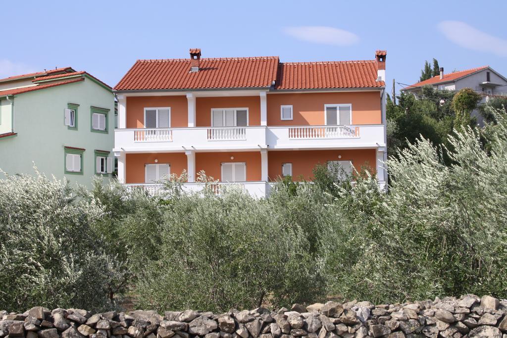 Apartments Sandra Palit Экстерьер фото