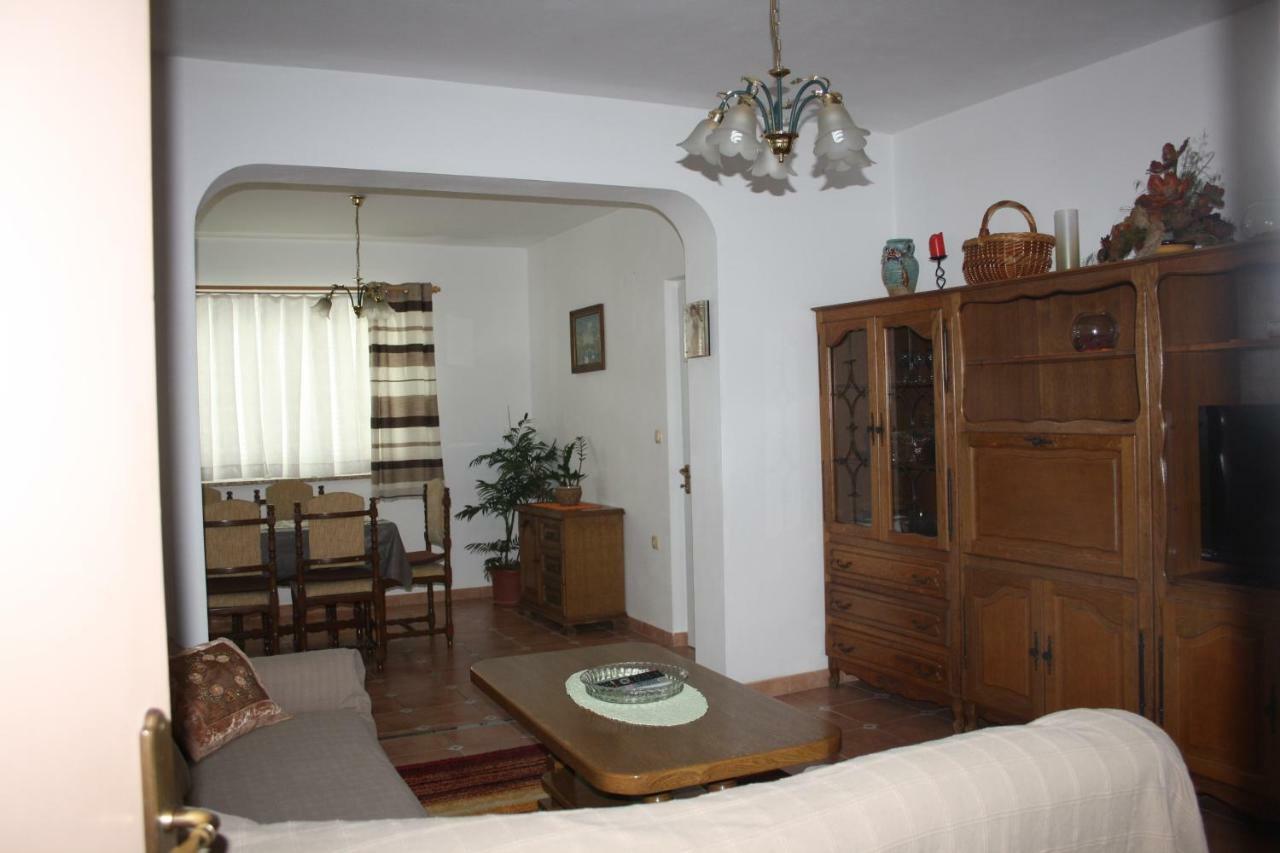 Apartments Sandra Palit Экстерьер фото